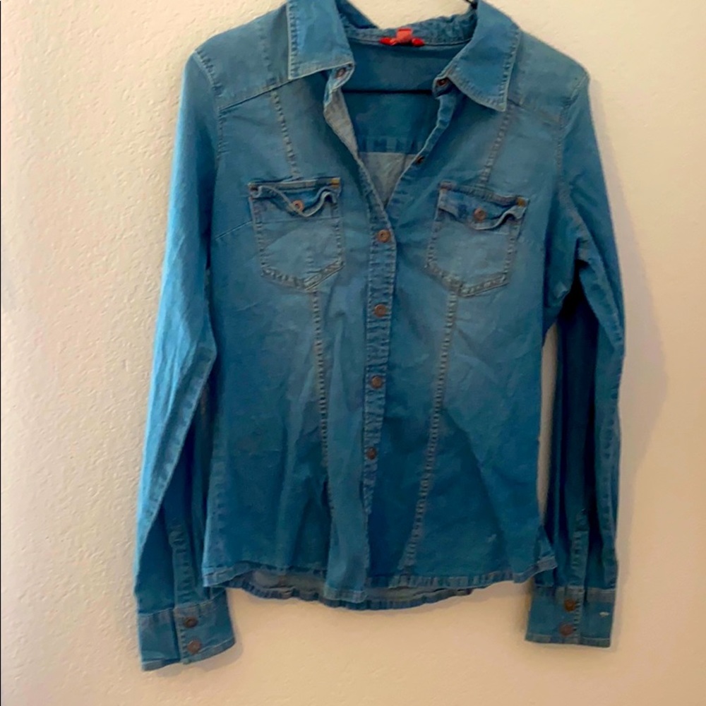 Stretchy Guess button up